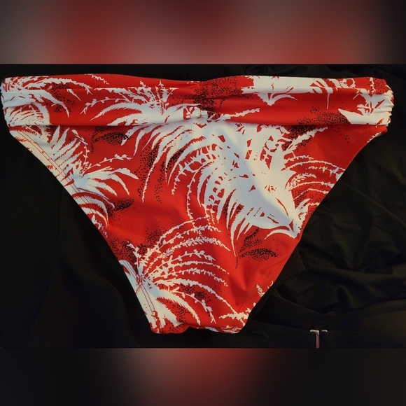 NWT La Blanca Hipster Bikini Bottoms - Picture 2 of 4